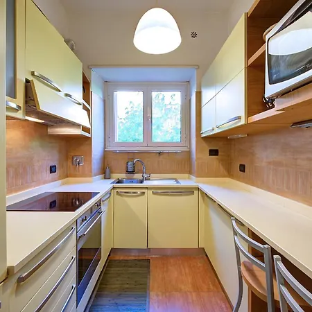 Interno 9 A San Pietro