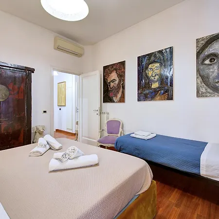 Interno 9 A San Pietro Rome