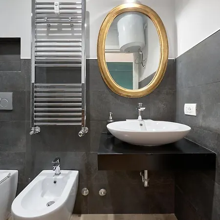 Interno 9 A San Pietro 아파트 *