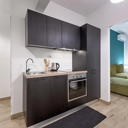 Interno 9 A San Pietro 로마