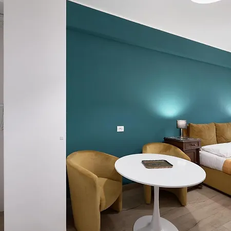 Interno 9 A San Pietro * 로마