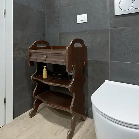 Interno 9 A San Pietro * 로마