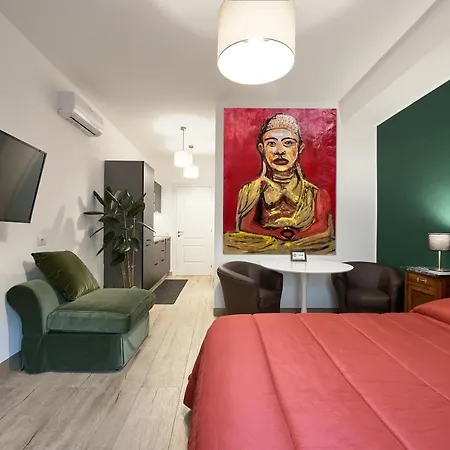 Interno 9 A San Pietro * רומא
